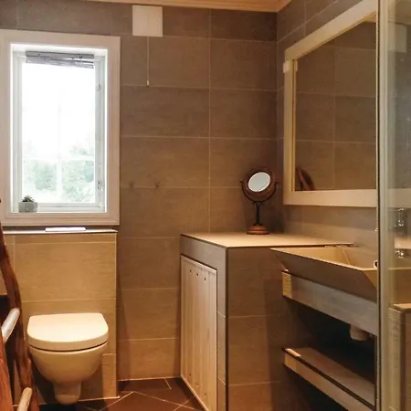 Holiday home Three-bedroom Holiday In Sjusjoen