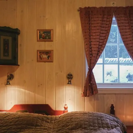 Holiday home Three-bedroom Holiday In